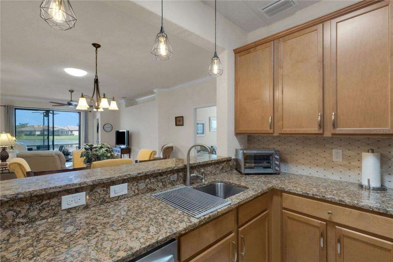 6619 Candlestick Drive, Bradenton, FL 34212 Photo