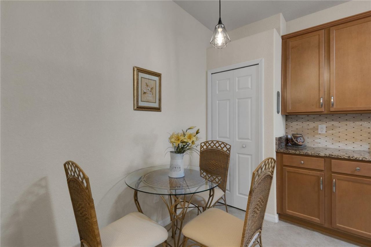 6619 Candlestick Drive, Bradenton, FL 34212 Photo