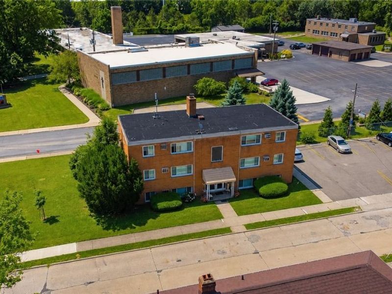 2115 Silverdale Avenue, Cleveland, OH 44109 Photo 2