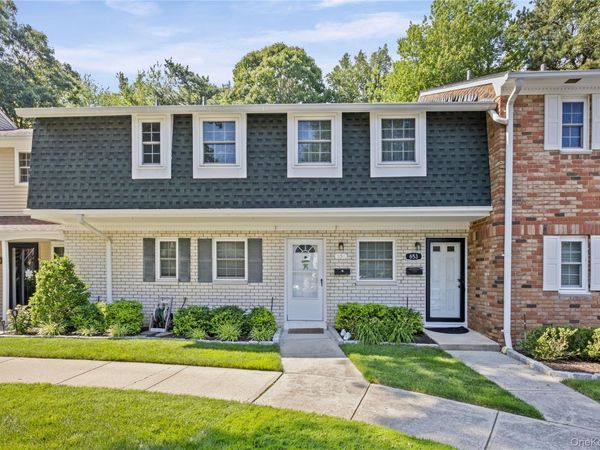 654 Village Drive , Unit 654, Hauppauge, NY 11788