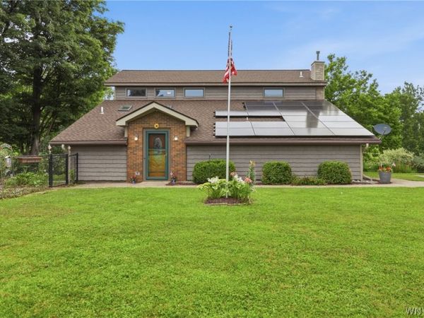 13500 North Road , Alden, NY 14004