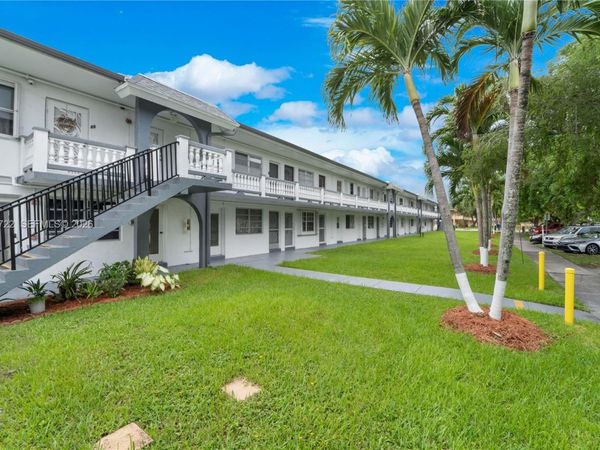 20337 NE 2nd Ave , Unit 2, Miami, FL 33179