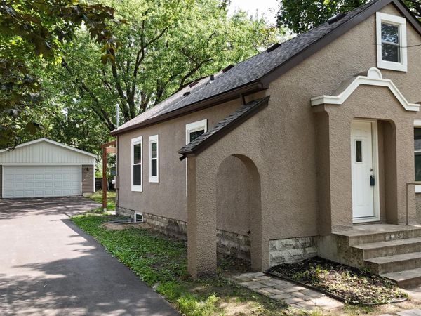 4158 Zane Avenue N, Robbinsdale, MN 55422