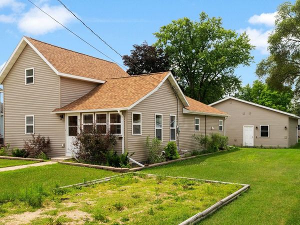 105 Sanborn Street, Pardeeville, WI 53954