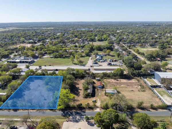 5017 Maufrais LN, Austin, TX 78744