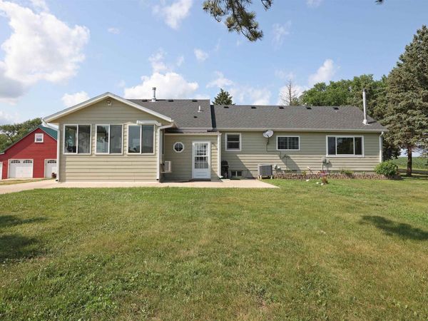 28793 457th Ave, Viborg, SD 57070