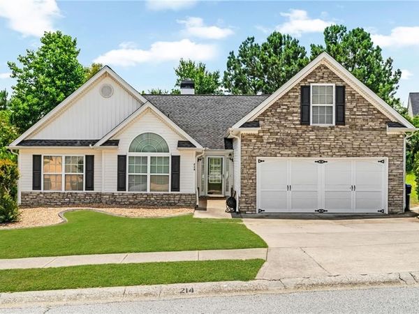 214 E Skyline View , Dallas, GA 30157
