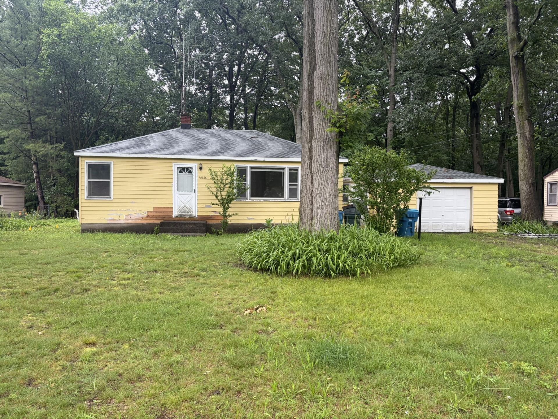 15326 Pine Street, Grand Haven, MI 49417 Main Photo