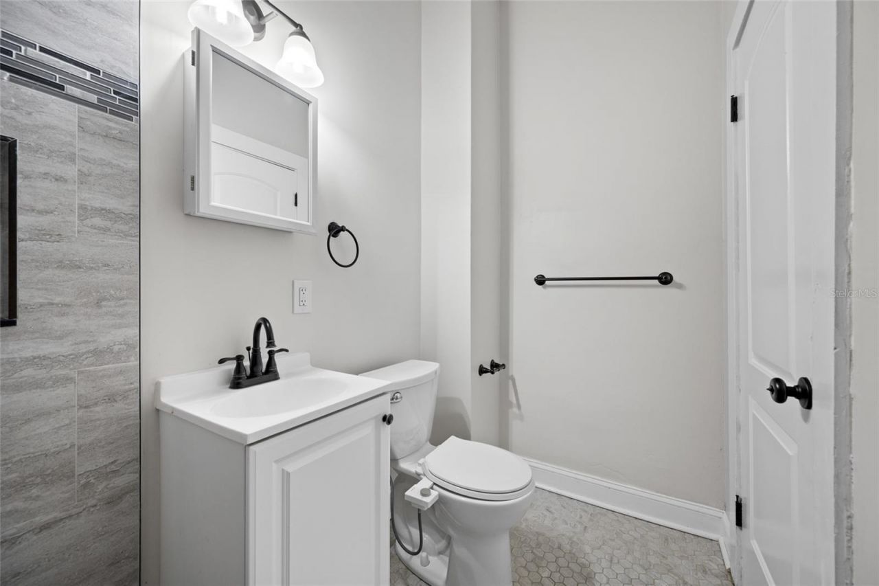 1700 Park Street N, Unit 105, Saint Petersburg, FL 33710 Photo