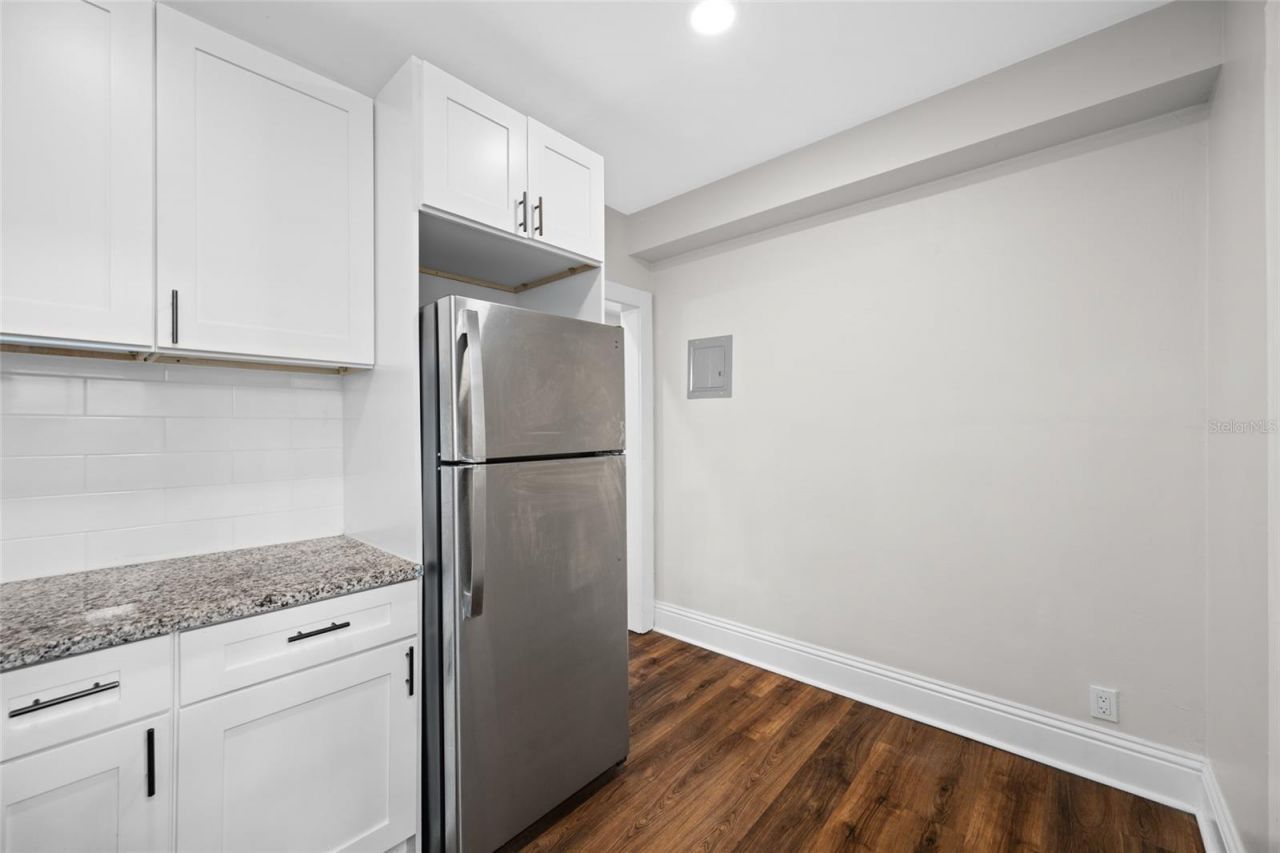 1700 Park Street N, Unit 105, Saint Petersburg, FL 33710 Photo