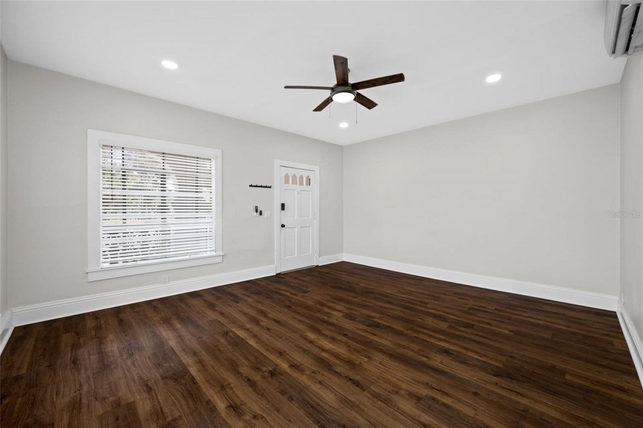 1700 Park Street N, Unit 105, Saint Petersburg, FL 33710 Photo