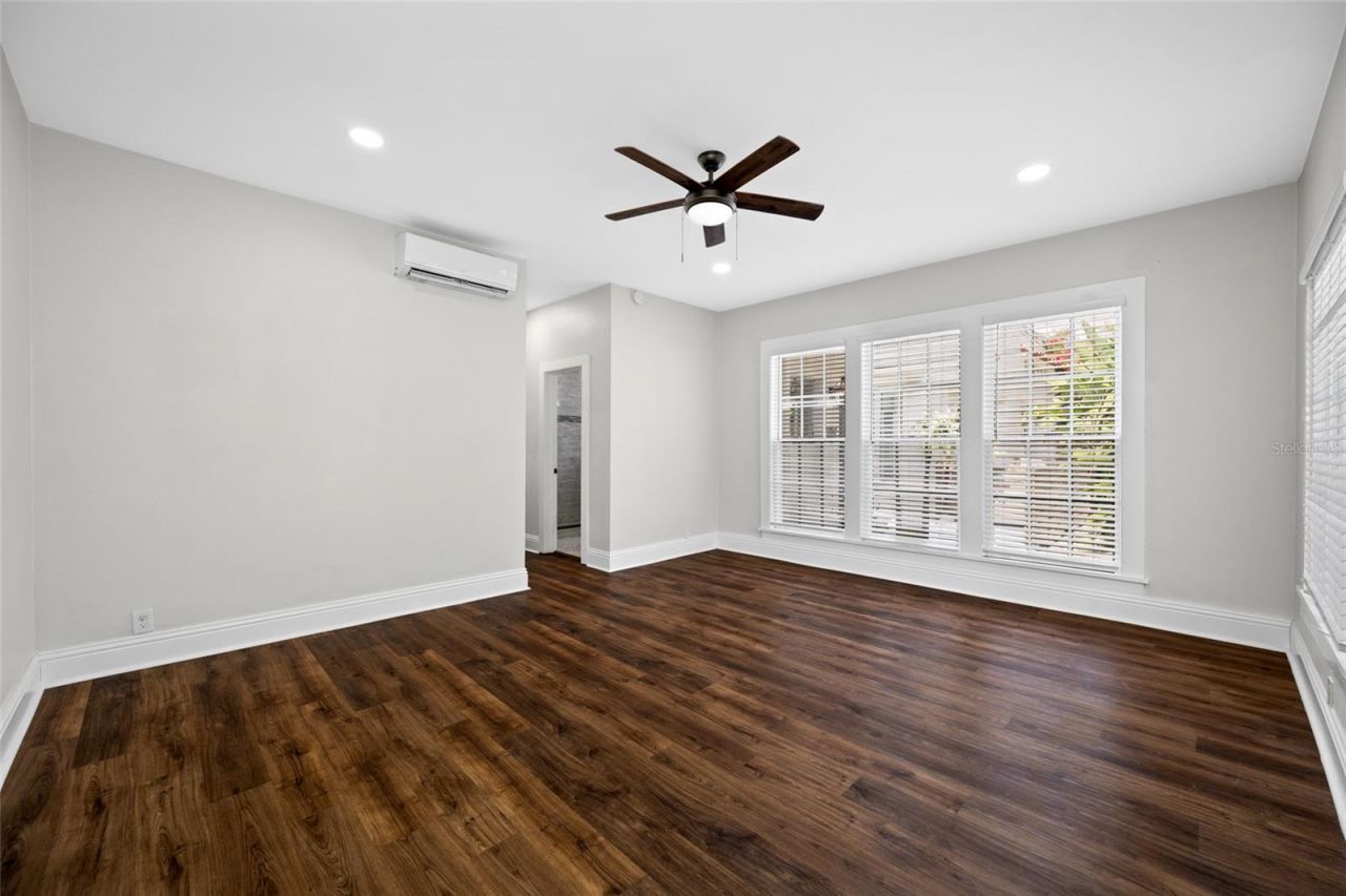1700 Park Street N, Unit 105, Saint Petersburg, FL 33710 Photo