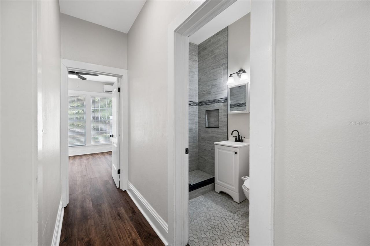 1700 Park Street N, Unit 105, Saint Petersburg, FL 33710 Photo