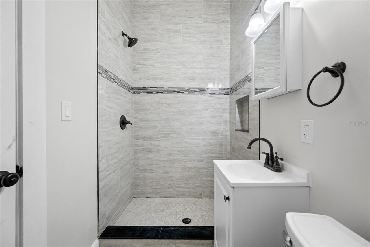 1700 Park Street N, Unit 105, Saint Petersburg, FL 33710 Photo