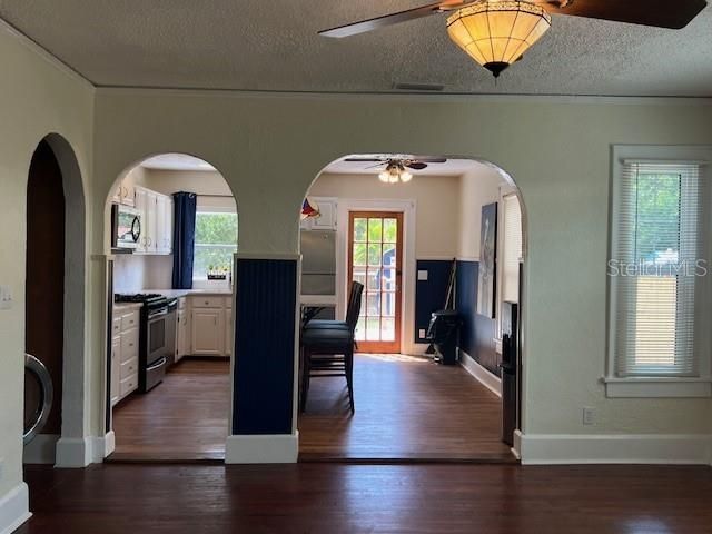 4748 7th Avenue N, Saint Petersburg, FL 33713 Photo
