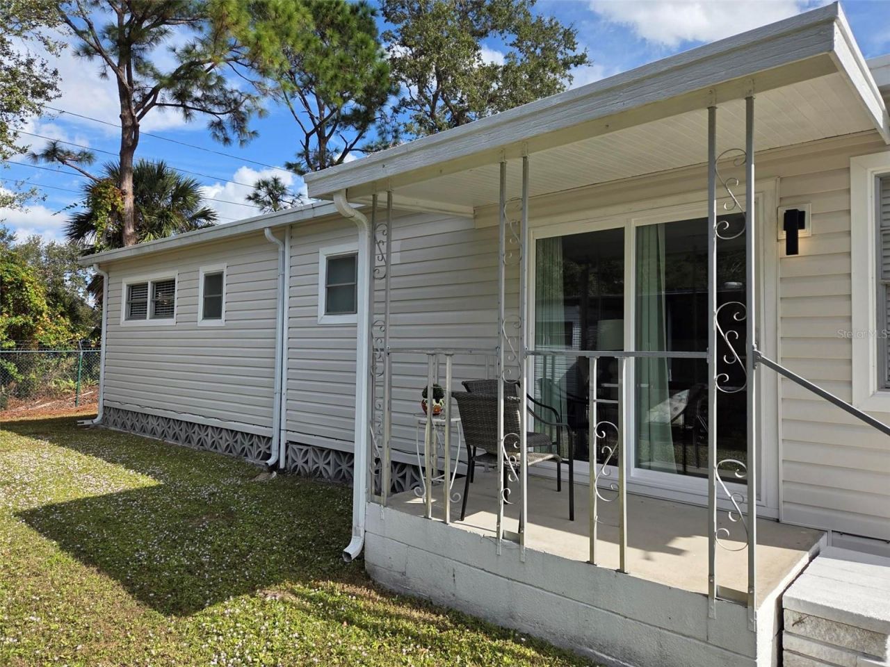 3383 Oakwood Boulevard N, Sarasota, FL 34237 Photo
