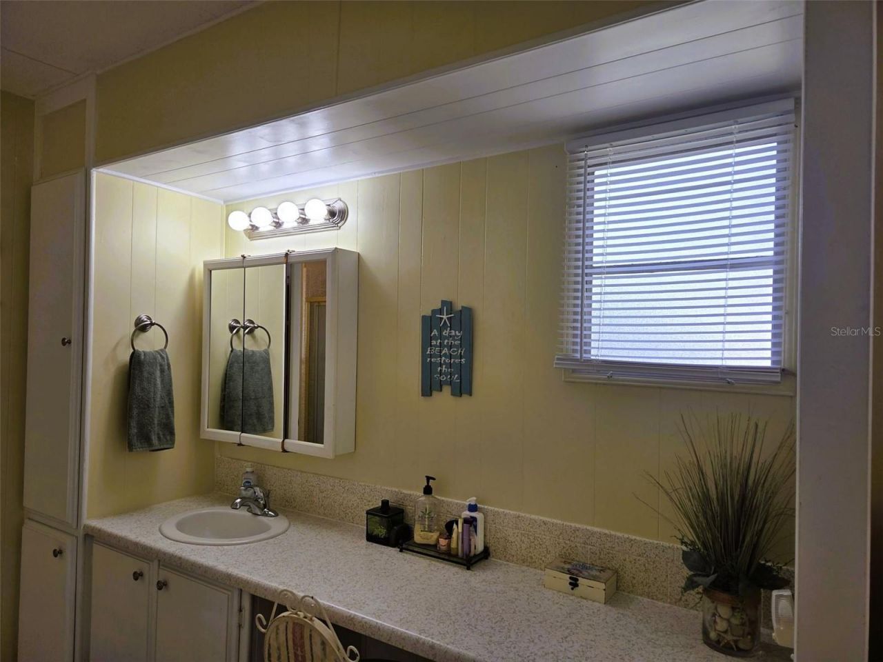 3383 Oakwood Boulevard N, Sarasota, FL 34237 Photo