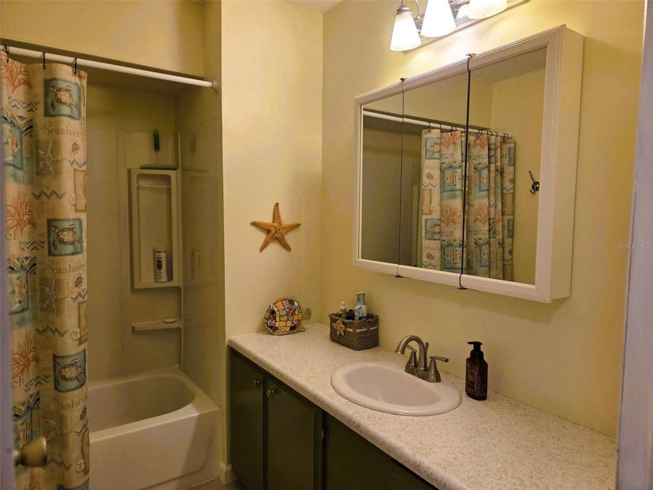 3383 Oakwood Boulevard N, Sarasota, FL 34237 Photo