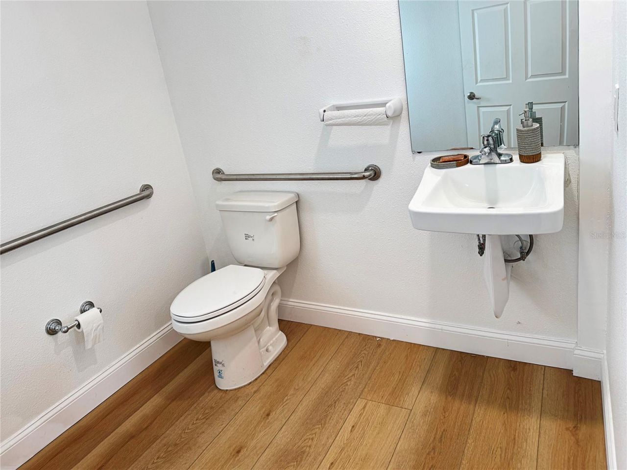 411 Flagler Avenue , New Smyrna Beach, FL 32169 Photo