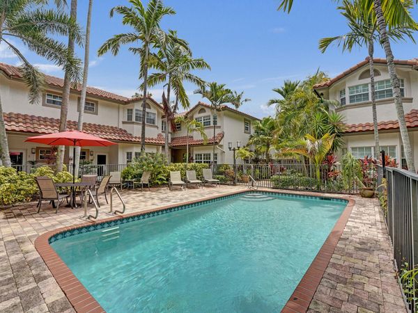 620 NE 9th Avenue, Unit 6, Fort Lauderdale, FL 33304