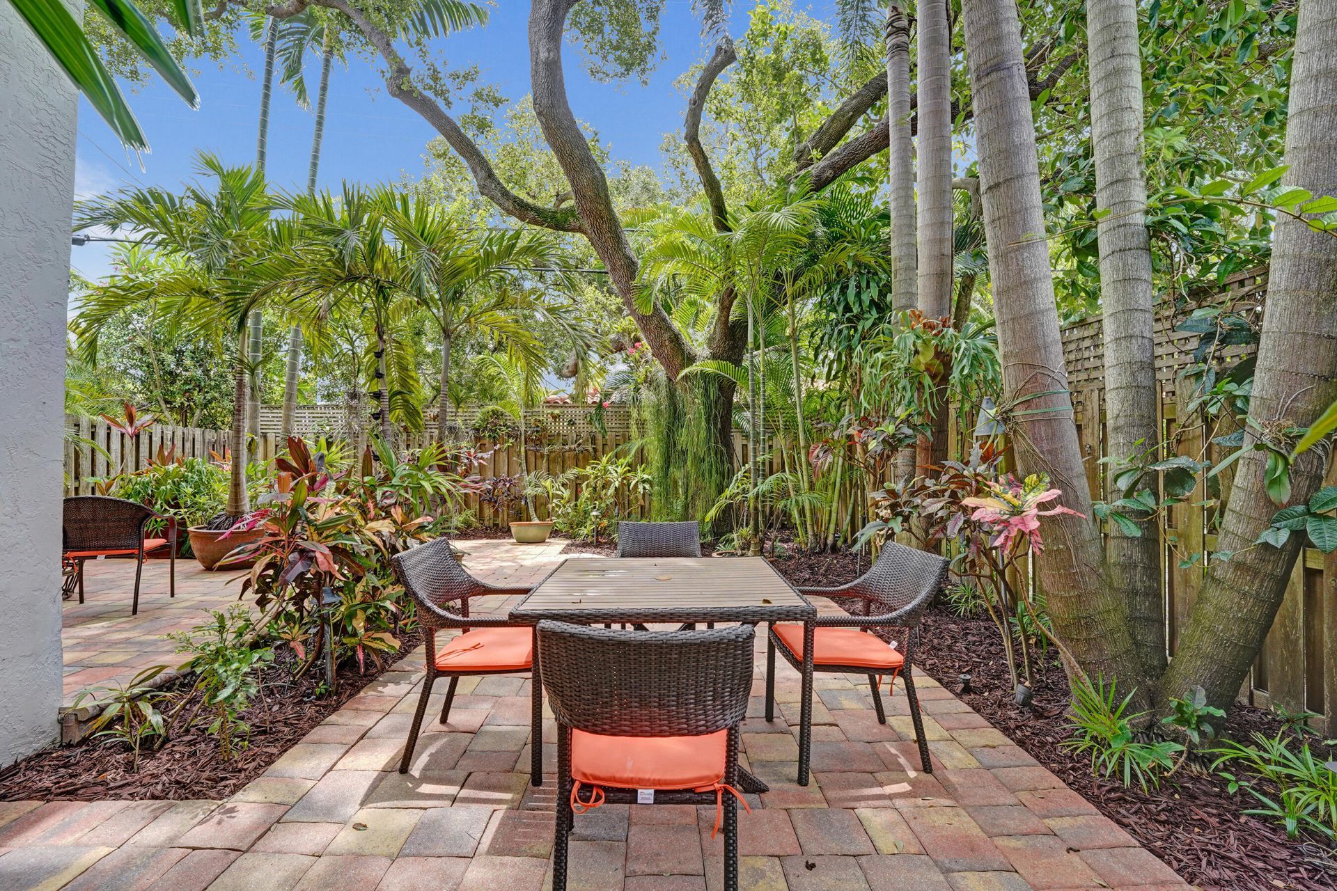 620 NE 9th Avenue, Unit 6, Fort Lauderdale, FL 33304 Photo