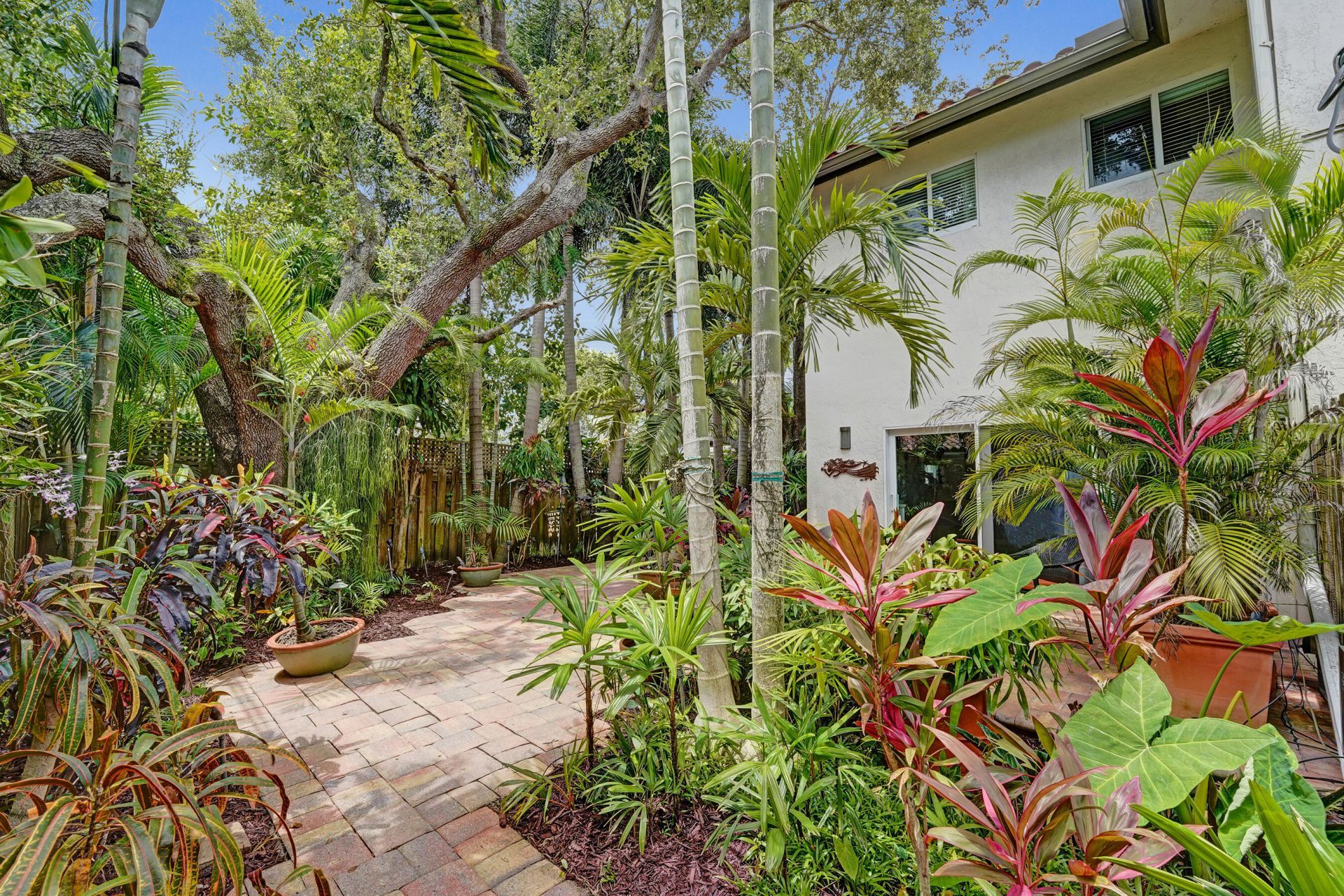 620 NE 9th Avenue, Unit 6, Fort Lauderdale, FL 33304 Photo