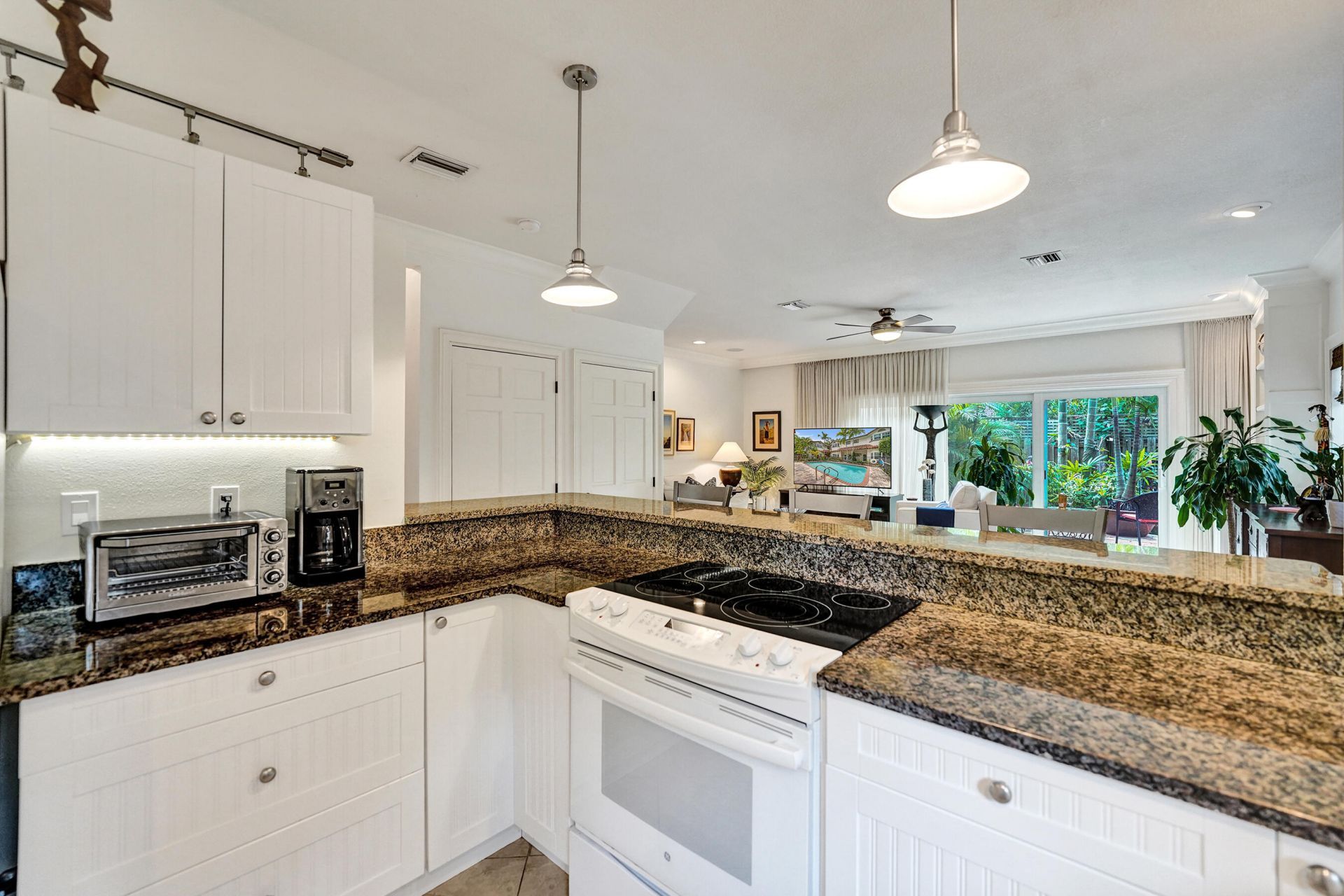 620 NE 9th Avenue, Unit 6, Fort Lauderdale, FL 33304 Photo