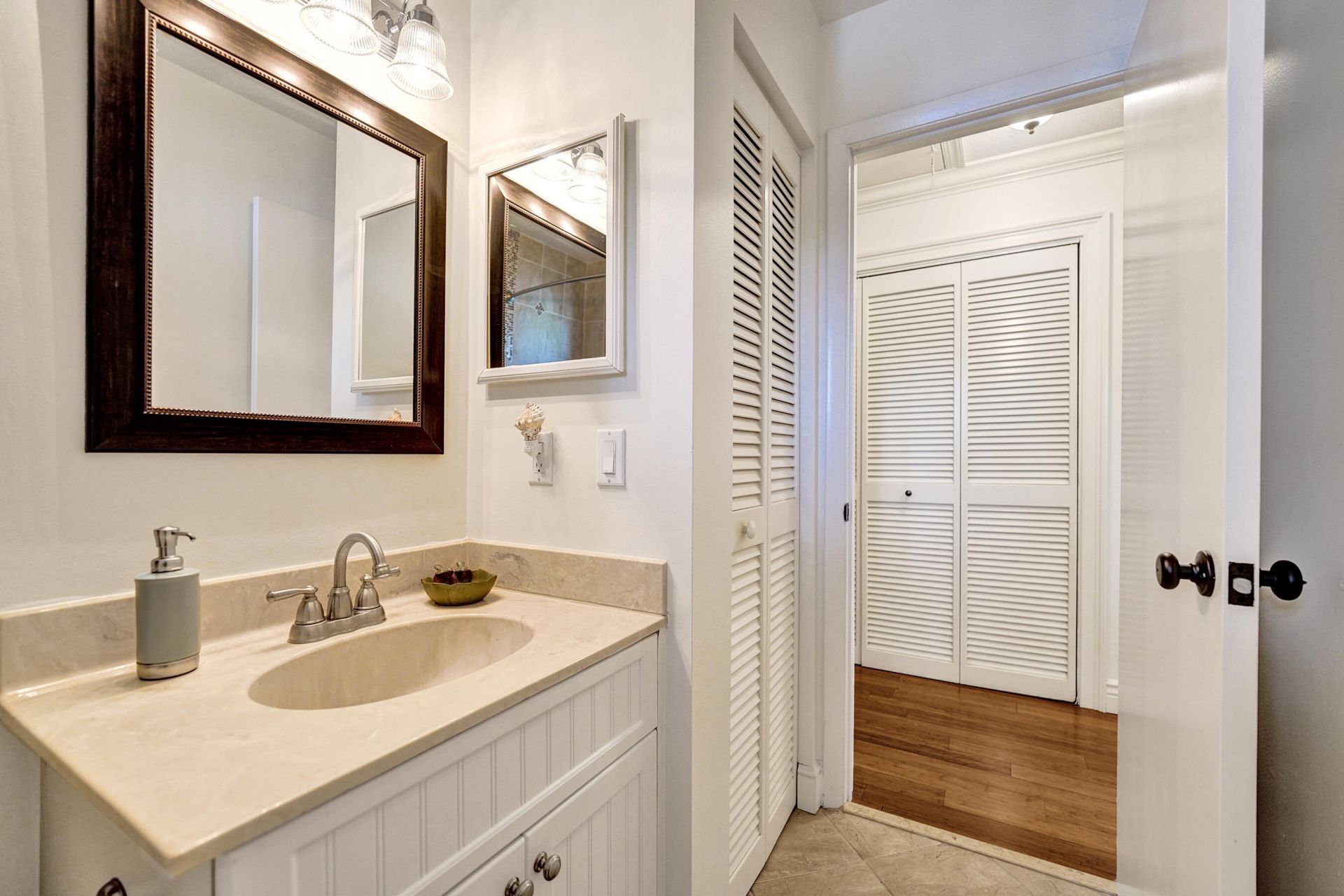 620 NE 9th Avenue, Unit 6, Fort Lauderdale, FL 33304 Photo