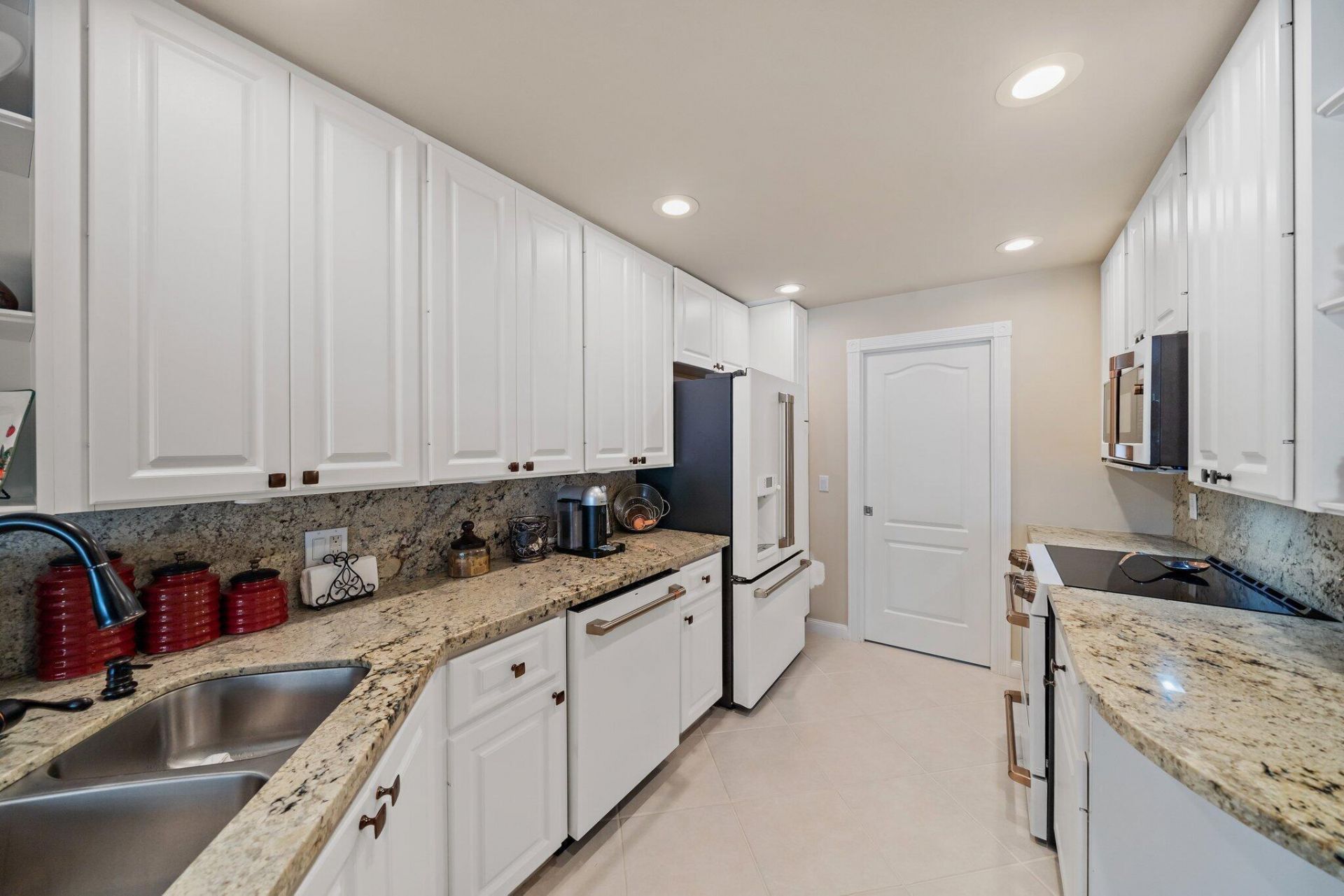 2117 Tigris Drive, West Palm Beach, FL 33411 Photo