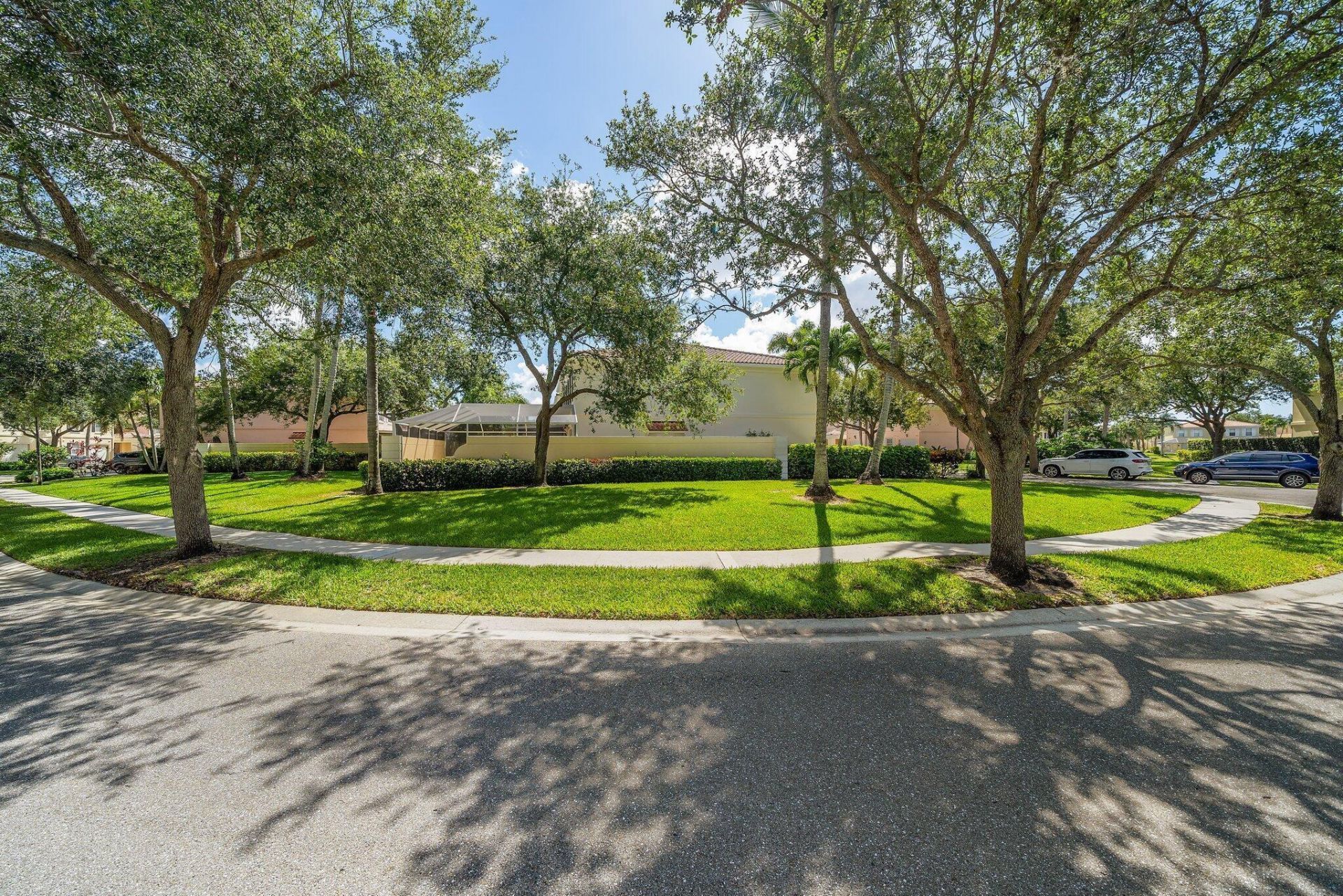 2117 Tigris Drive, West Palm Beach, FL 33411 Photo