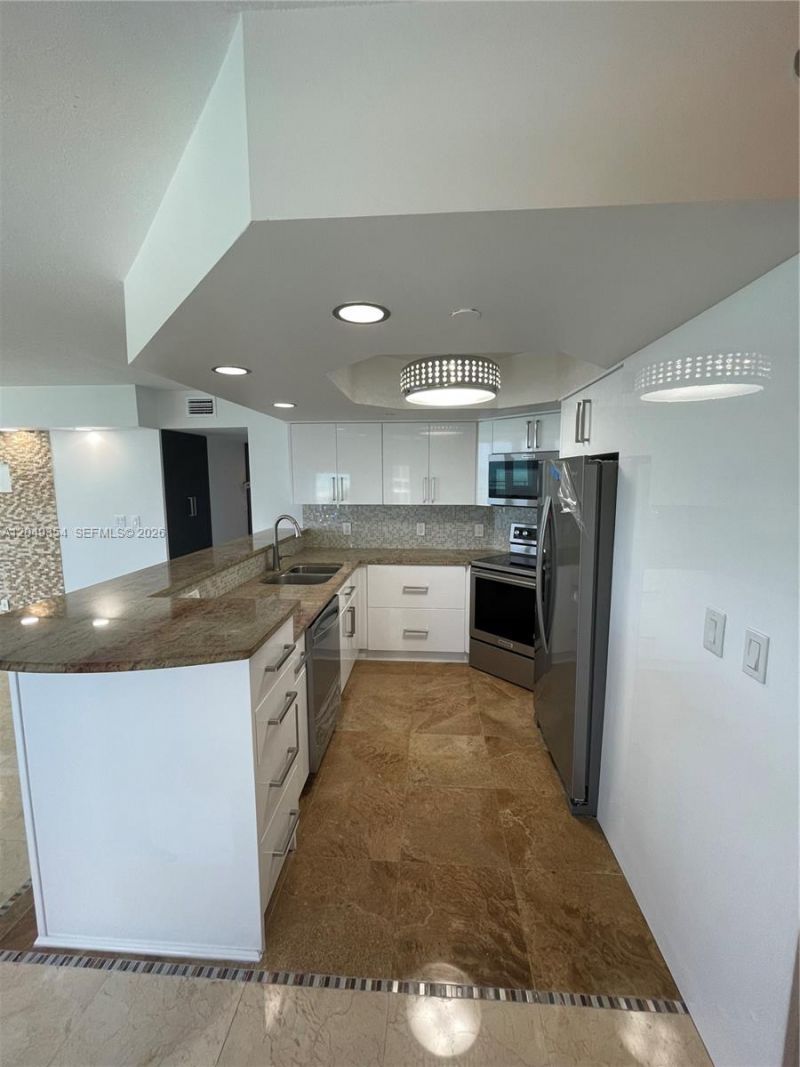 8911 Collins Ave , Unit 505, Surfside, FL 33154 Photo