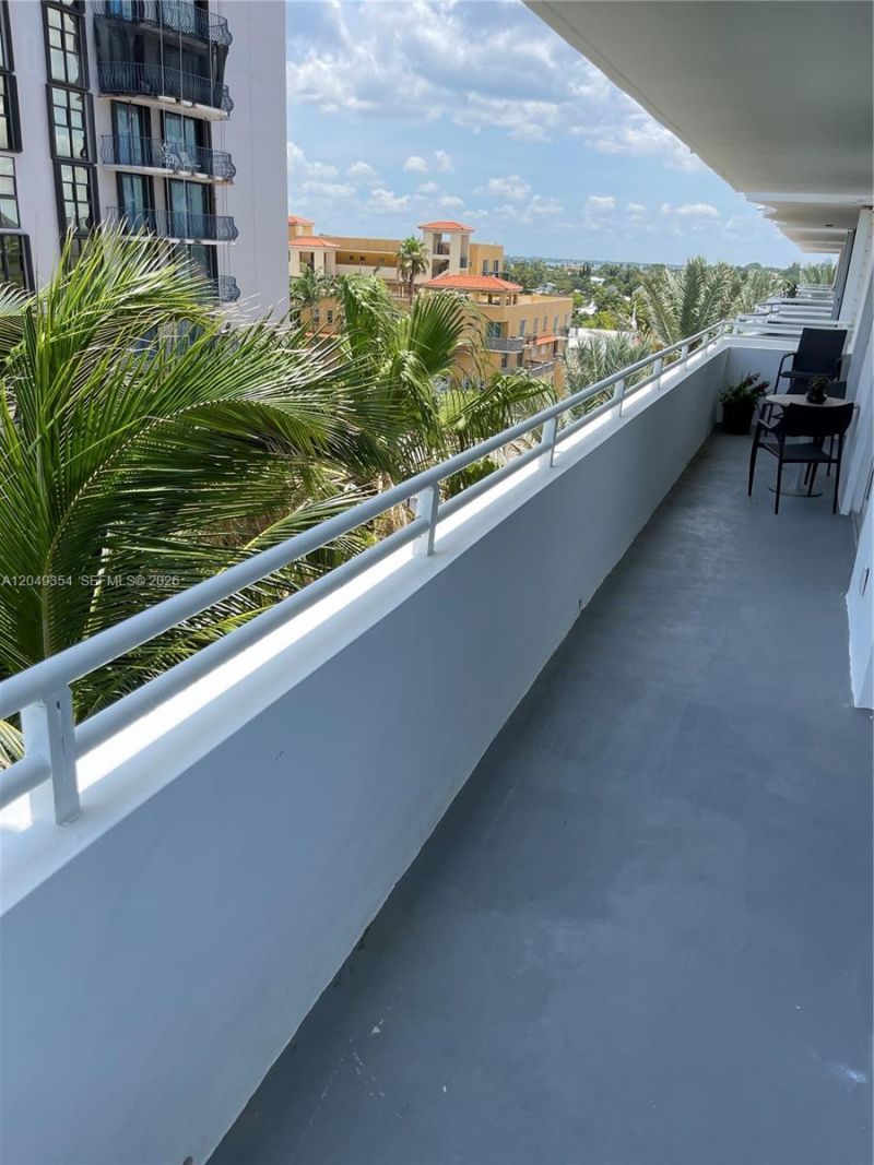 8911 Collins Ave , Unit 505, Surfside, FL 33154 Photo