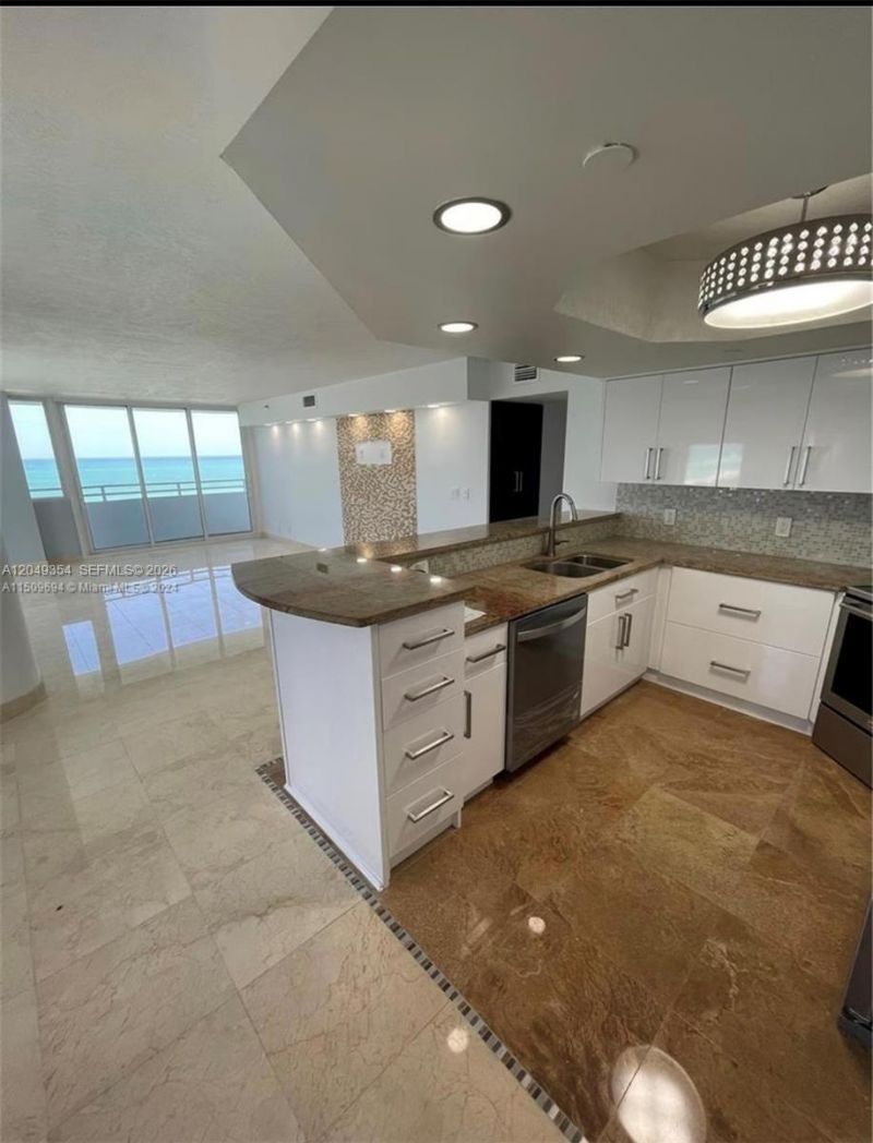 8911 Collins Ave , Unit 505, Surfside, FL 33154 Photo