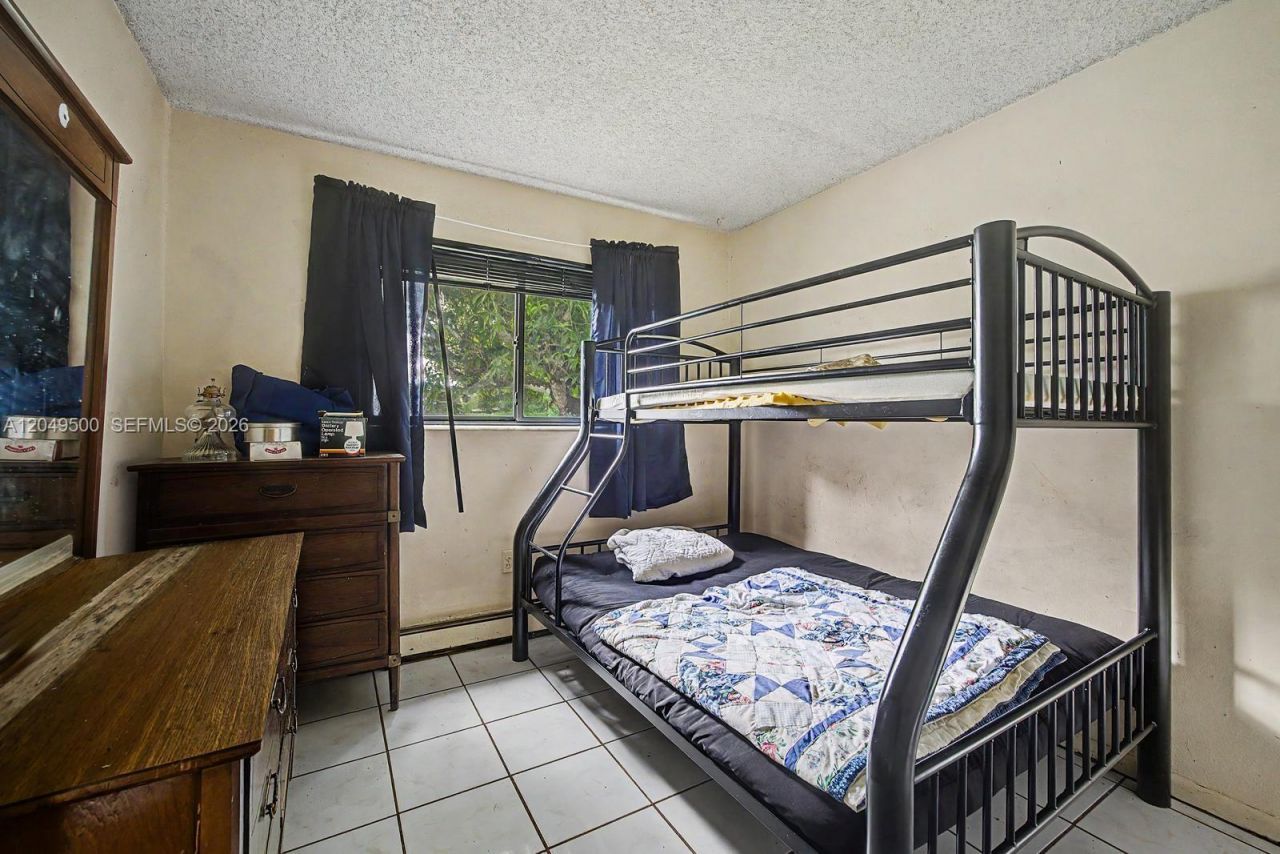 735 NW 8th Ct , Florida City, FL 33034 Photo
