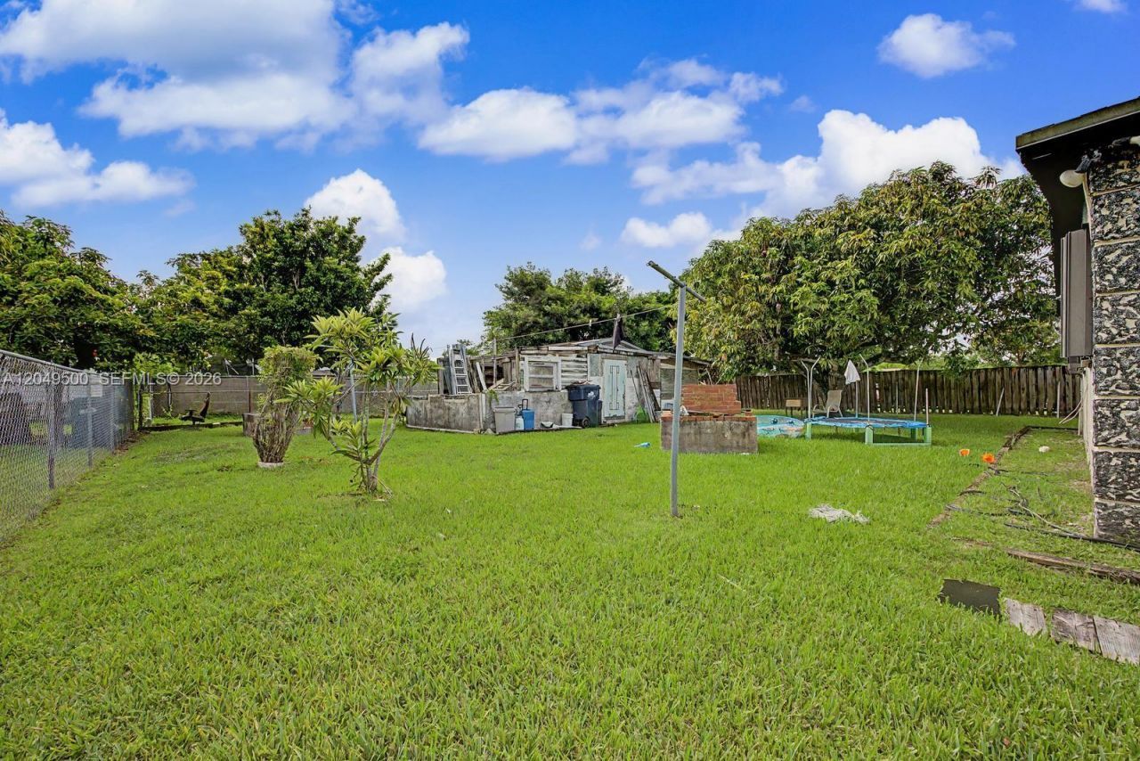 735 NW 8th Ct , Florida City, FL 33034 Photo