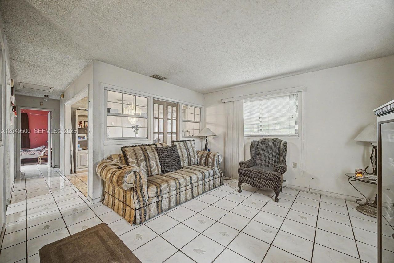 735 NW 8th Ct , Florida City, FL 33034 Photo