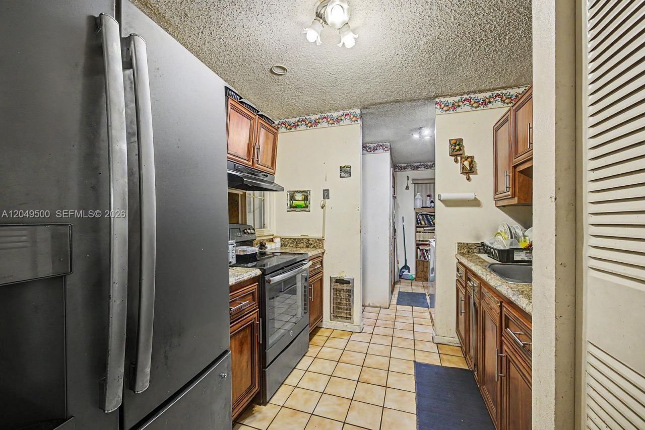 735 NW 8th Ct , Florida City, FL 33034 Photo