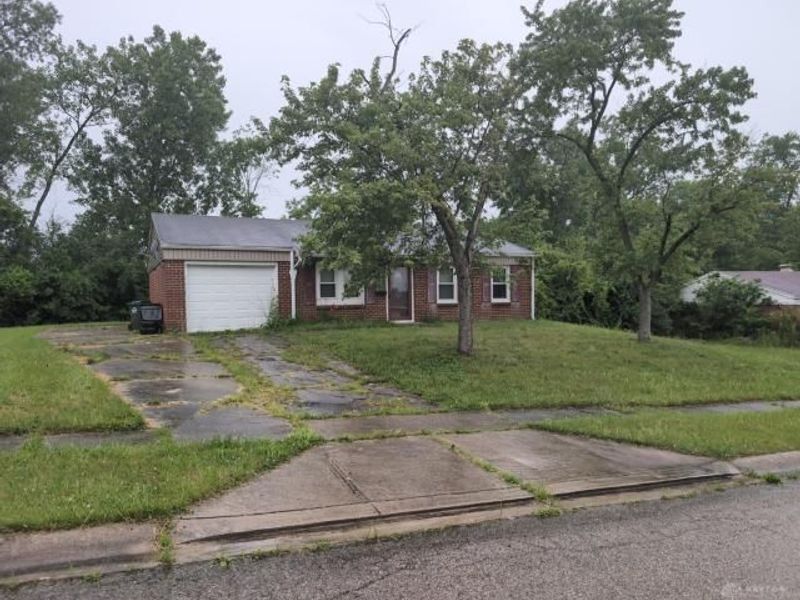 1425 Swinger Drive, Dayton, OH 45417 Photo 3