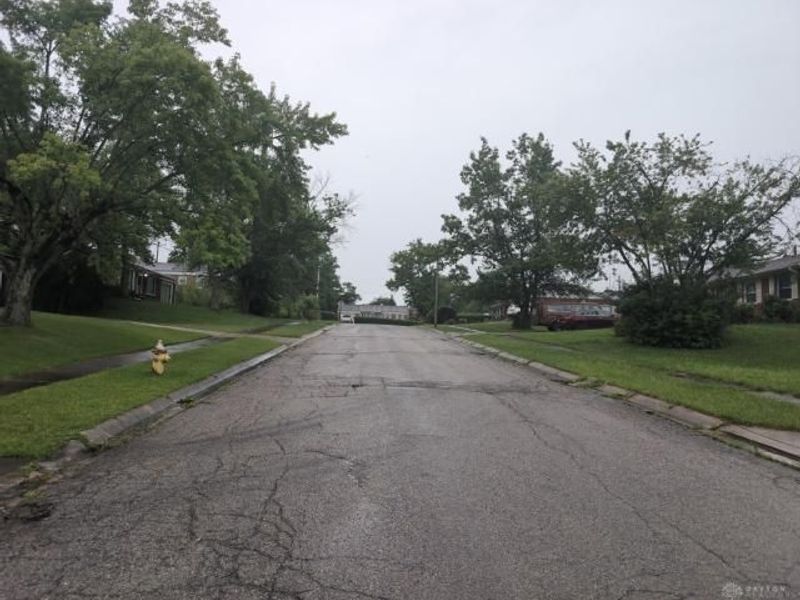 1425 Swinger Drive, Dayton, OH 45417 Photo 4