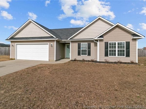 266 Ivywood Lane, Raeford, NC 28376