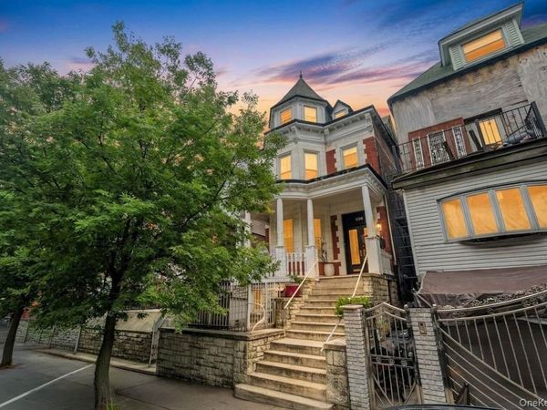 330 E 198th Street , Bronx, NY 10458