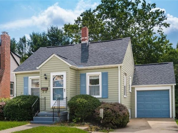 1928 Euclid Avenue , Zanesville, OH 43701