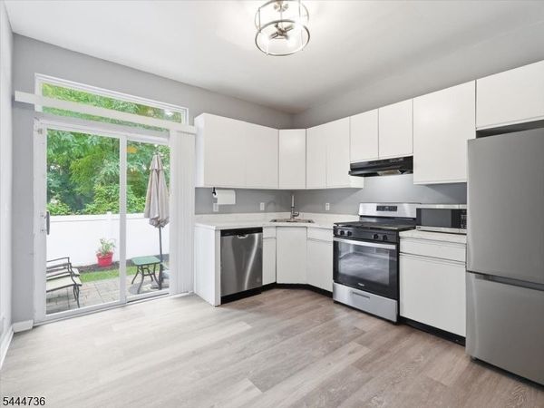 4 Derby St, East Orange, NJ 07018