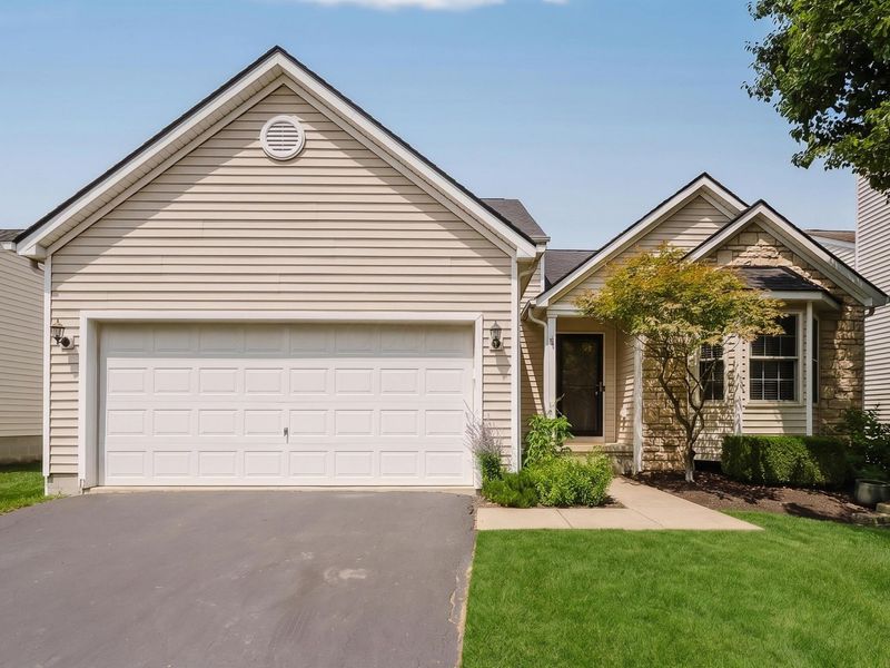 110 Kastlekove Drive, Lewis Center, OH 43035 Photo 1