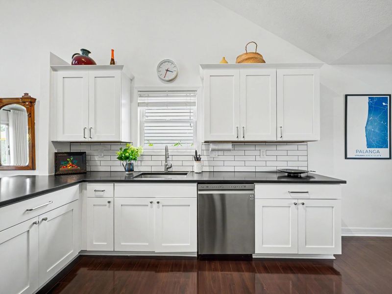 110 Kastlekove Drive, Lewis Center, OH 43035 Photo 13