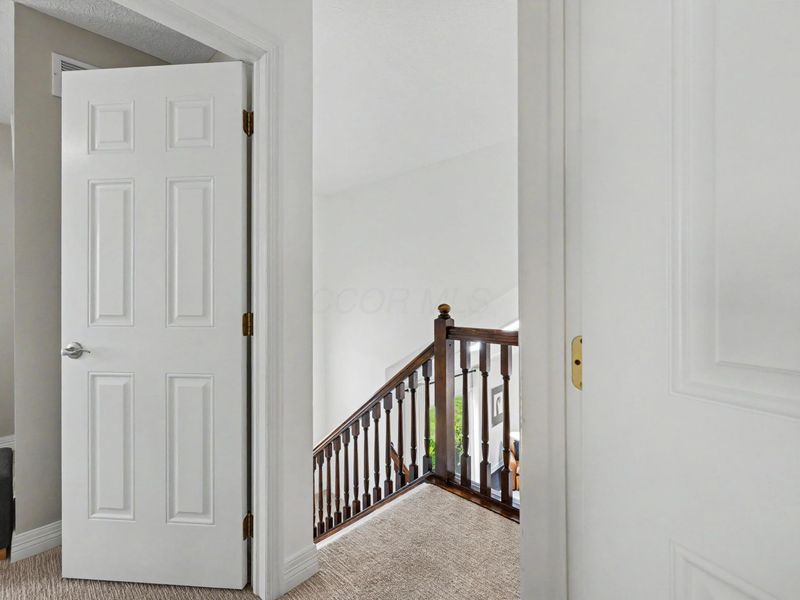 110 Kastlekove Drive, Lewis Center, OH 43035 Photo 32