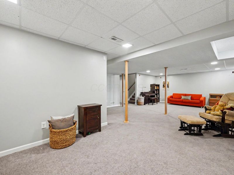 110 Kastlekove Drive, Lewis Center, OH 43035 Photo 36
