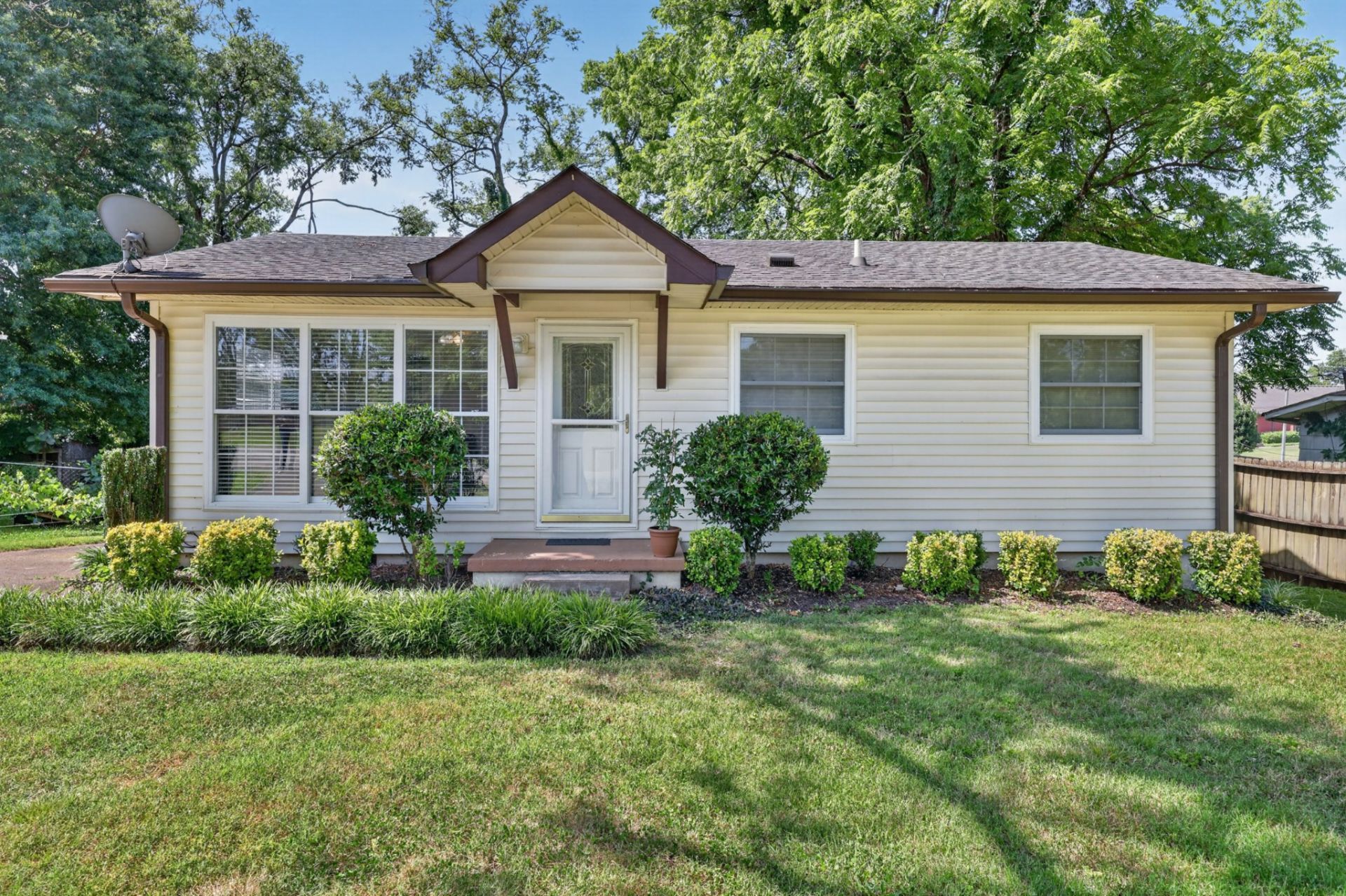 402 Joann St, Gallatin, TN 37066 Main Photo