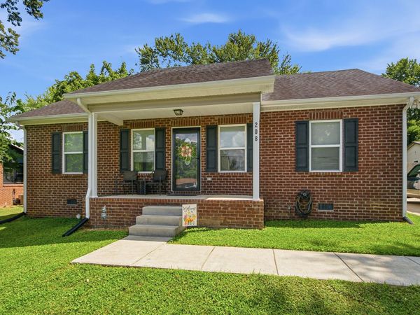 208 Pitt Ln, Springfield, TN 37172