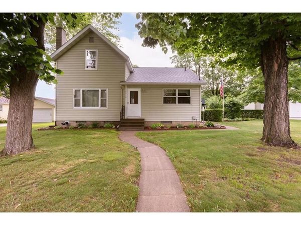 2216 3rd Street, Menomonie, WI 54751